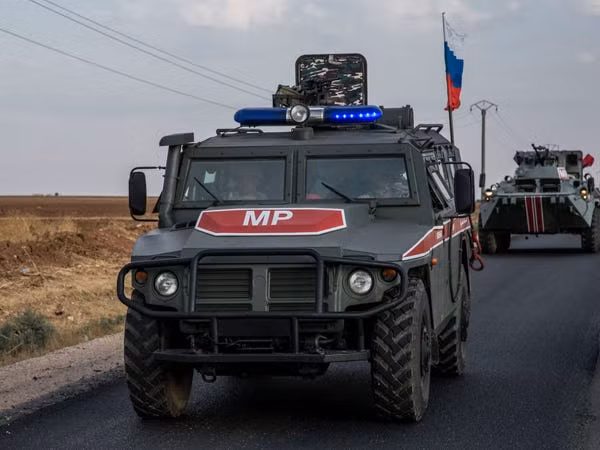 Đầu tiên phải kể đến lực lượng lính đánh thuê Nga ở Lybia. Cách đây chỉ ít hôm, nhiều thông tin đã được truyền thông Mỹ đăng tải về việc phát hiện những người mang quốc tịch Nga nghi là lính đánh thuê đang hoạt động ở quốc gia này. Nguồn ảnh: BI.