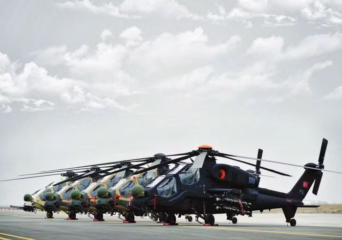 Trọng lượng cất cánh tối đa của T-129 là 5.000kg; tải trọng vũ khí: 1.150kg.