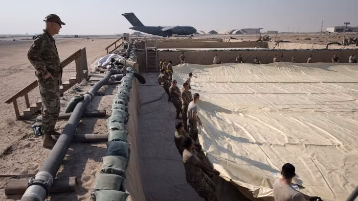 Không sớm thì muộn, một phương thức vận tải hậu cần hiện đại và hiệu quả hơn - ít nhất là với xăng dầu - sẽ được cho ra đời. Tất nhiên, Không quân Mỹ sẽ là lực lượng cần có "chiến thuật" hậu cần mới càng nhanh càng tốt để có thể tải được gánh nặng hậu cần càng ngày càng lớn của lực lượng này. Nguồn ảnh: USAF.