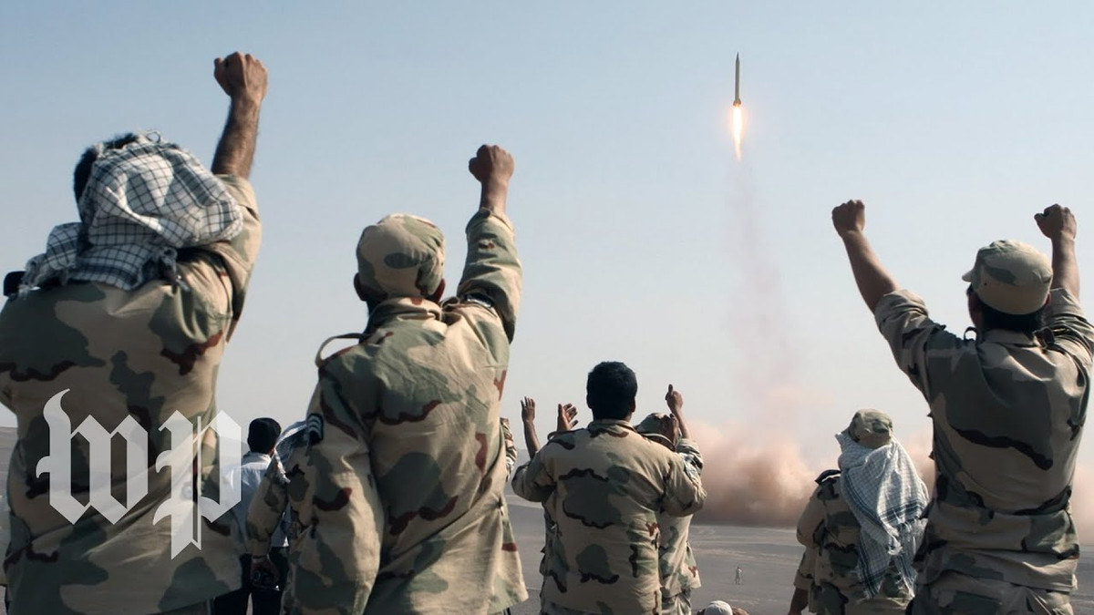 Tuy nhiên, ngay cả khi cảnh sát và quân đội Iran tuyên bố trung lập, quốc gia này vẫn còn "lực lượng thứ ba" - đó chính là lực lượng Vệ binh Cách mạng. Nguồn ảnh: WP.