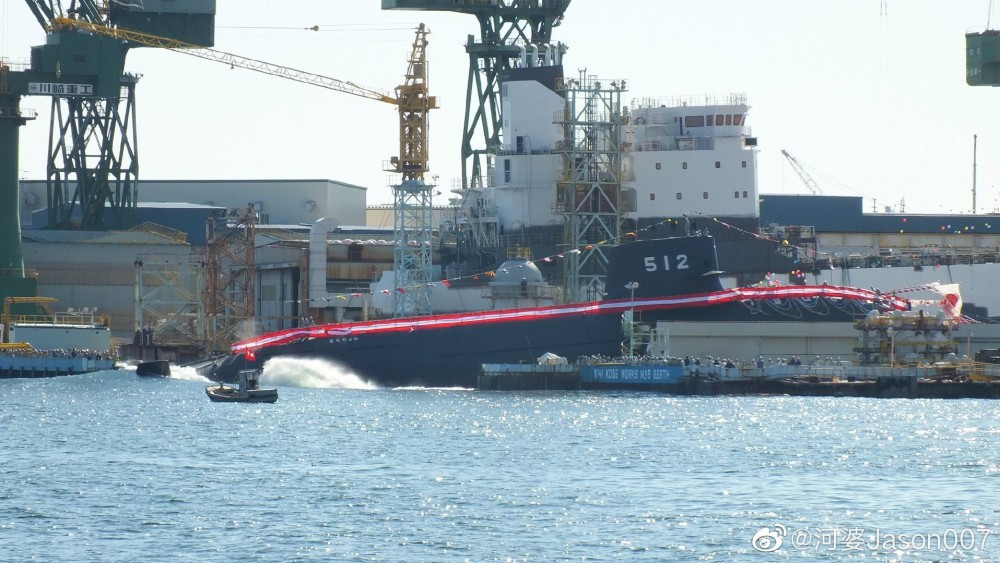 Việc sử dụng pin Li-ion được cho là một trong những yếu tố khiến giá thành của tàu ngầm Soryu này cao đột biến so với những chiếc cùng lớp khác nhưng sử dụng công nghệ pin cũ. Nguồn ảnh: Jason007.