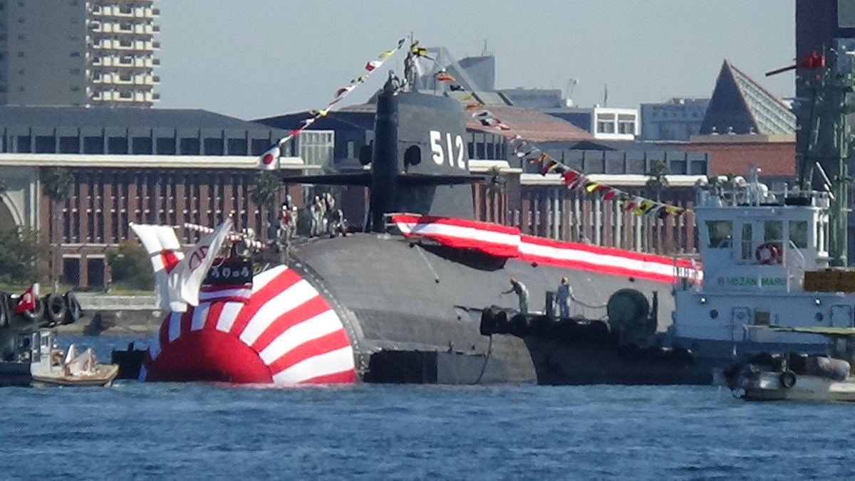 Giá thành chênh lệch này được cho là do pin Li-ion có giá đắt hơn nhiều so với các loại pin cũ được sử dụng phổ biến trên tàu ngầm trước đây. Nguồn ảnh: Jason007.