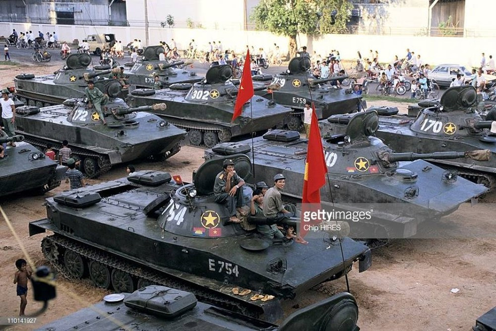 Xe tăng lội nước PT-76 của Quân đội Việt Nam tham chiến trên chiến trường Campuchia với số lượng rất lớn. Nguồn ảnh: Gettyimg.