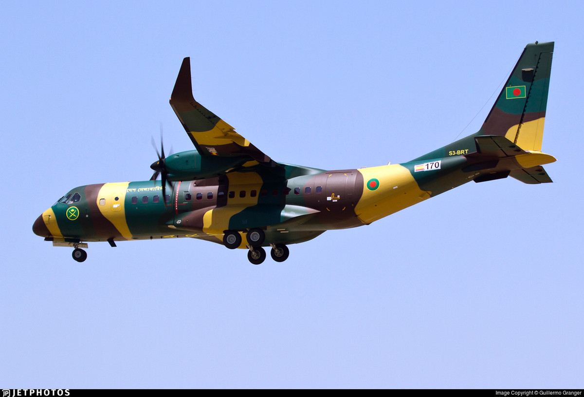 Casa 295 có phi hành đoàn 71 người, chở theo được tối đa 71 người kèm theo đó là tải trọng 9,2 tấn. Máy bay được trang bị hai động cơ P&amp;W do Canada sản xuất với mỗi động cơ có 6 lá cánh quạt. Nguồn ảnh: Pinterest.