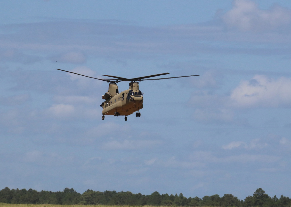 Thậm chí, Quân đội Việt Nam cũng đã từng sử dụng loại trực thăng này trong biên chế sau khi thu giữ chúng làm chiến lợi phẩm từ Mỹ. Nguồn ảnh: CAB25.