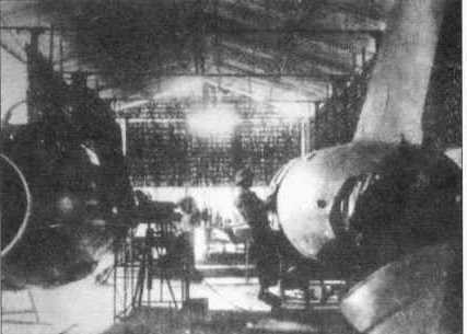 Tuy nhiên, với việc lắp ráp, sửa chữa thành công nhiều chiếc MiG-17 với sự trợ giúp của chuyên gia Liên Xô, binh chủng Phòng không Không quân Việt Nam đã tạo nên nhiều kỳ tích, trong đó có kỳ tích bắn hạ chiến đấu cơ F-4 Phantom II huyền thoại của Mỹ bằng loại máy bay đời cũ này. Nguồn ảnh: TL.