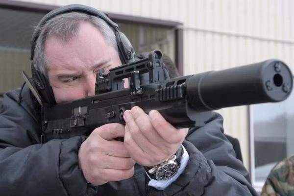 Tuy nhiên, do cỡ nòng lớn và được thiết kế cho những nhiệm vụ chuyên biệt nên trọng lượng lớn cũng là điều dễ hiểu.