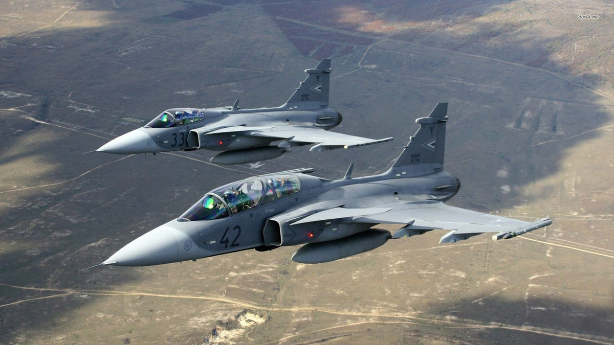 Cụ thể, thay vì mua đứt các loại tiêm kích Gripen, chúng ta hoàn toàn có thể... thuê loại chiến đấu cơ này về sử dụng. Tất nhiên, so với việc mua mới thì đi thuê sẽ có chi phí "mềm" hơn rất nhiều. Nguồn ảnh: Pinterest.