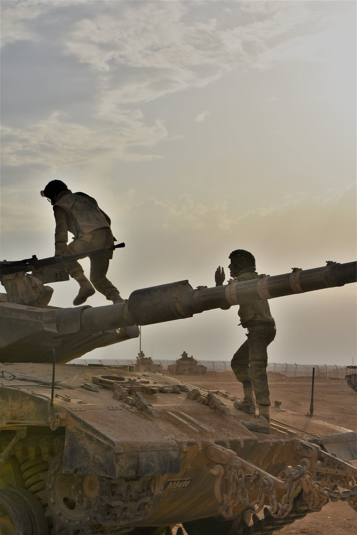 Ngay khi sửa chữa xong, sức chiến đấu của đội hình xe tăng sẽ trở về nguyên trạng, sẵn sàng tung những đòn sấm sét vào đối phương. Nguồn ảnh: Tanker.