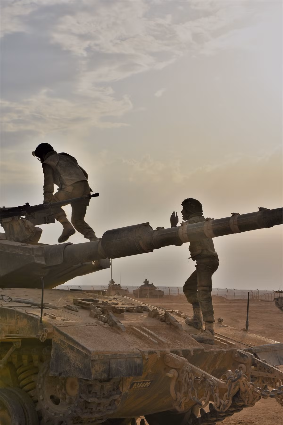 Ngay khi sửa chữa xong, sức chiến đấu của đội hình xe tăng sẽ trở về nguyên trạng, sẵn sàng tung những đòn sấm sét vào đối phương. Nguồn ảnh: Tanker.