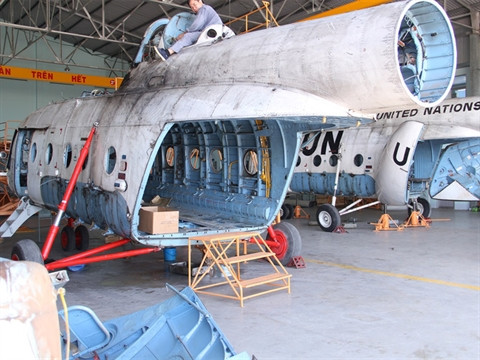 Nhiều quốc gia có lực lượng trực thăng Mi-8/17 trong biên chế với số lượng lớn còn ký hợp đồng bảo dưỡng, đại tu lớn dài hạn với Việt Nam, chứng tỏ năng lực của chúng ta đã được quốc tế công nhận. Nguồn ảnh: QPVN.