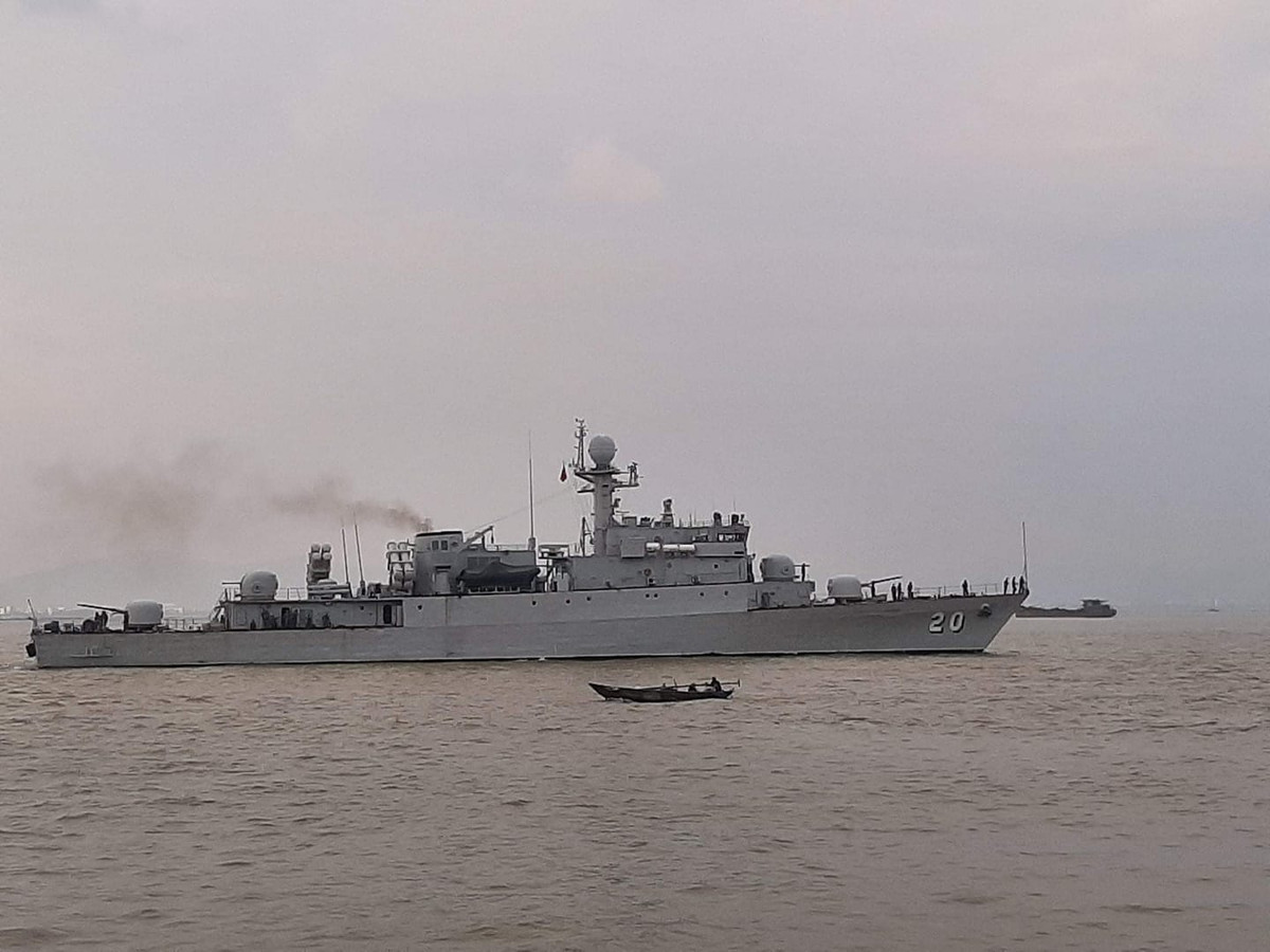 Báo chí nước ngoài đang tỏ ra rất quan tâm tới hệ thống vũ khí mới vừa xuất hiện trên Tàu 20 của Hải quân Việt Nam. Nguồn ảnh: Livej.