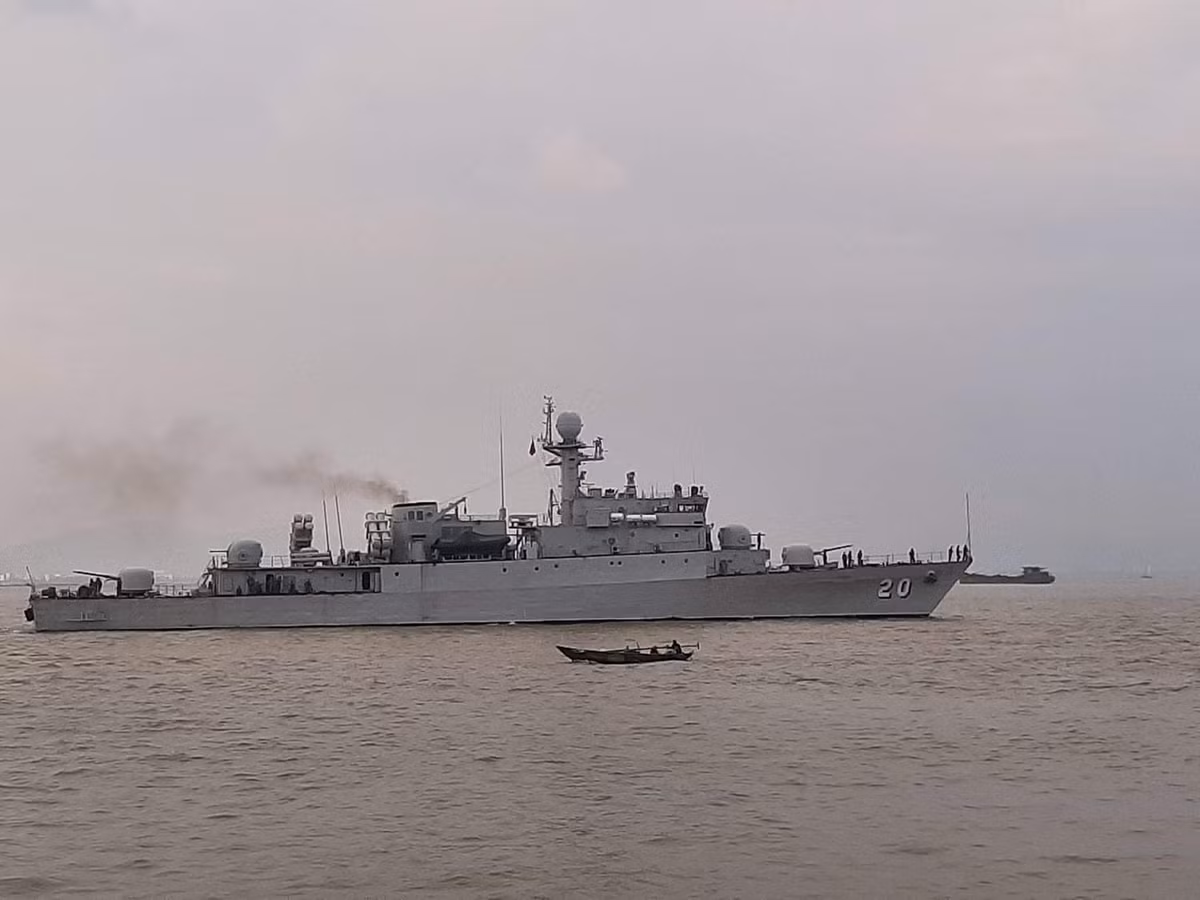 Báo chí nước ngoài đang tỏ ra rất quan tâm tới hệ thống vũ khí mới vừa xuất hiện trên Tàu 20 của Hải quân Việt Nam. Nguồn ảnh: Livej.