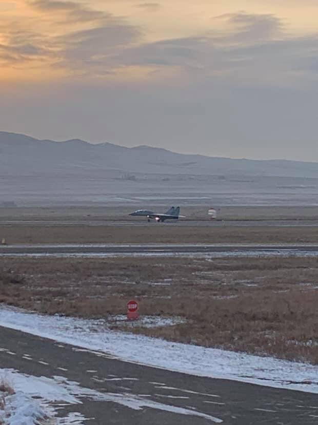 Trong đó có bốn chiếc MiG-29UB - phiên bản huấn luyện hai chỗ ngồi không được trang bị radar. Nguồn ảnh: Rumil.