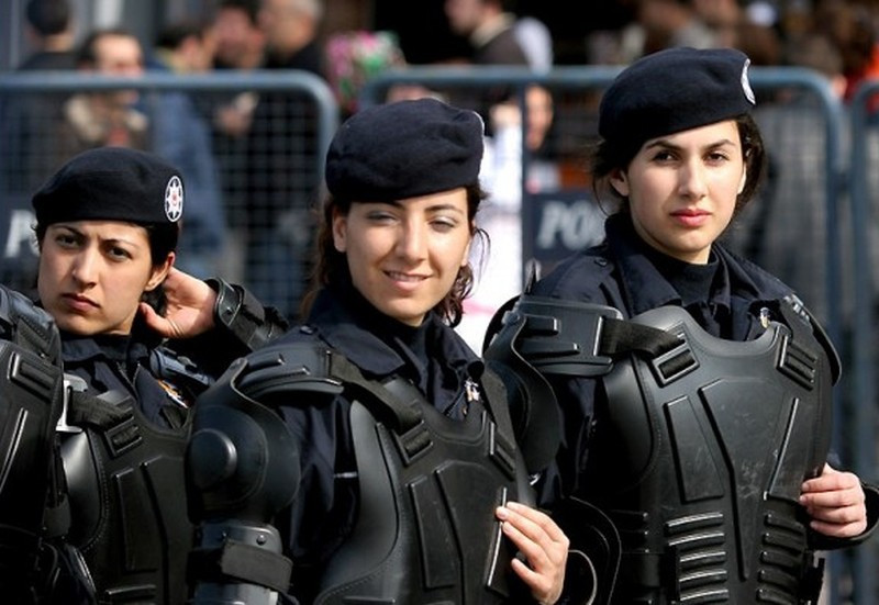 Nữ quân nhân Thổ Nhĩ Kỳ.