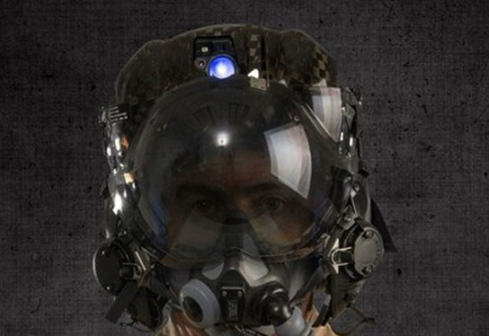 Lỗi này khiến phần lớn phi công tiêm kích hạm F-35C không được bay trong điều kiện trời tối, chỉ những người có trên 50 lần hạ cánh thành công xuống tàu sân bay mới được thực hiện nhiệm vụ ban đêm.