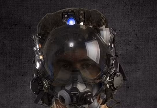 Lỗi này khiến phần lớn phi công tiêm kích hạm F-35C không được bay trong điều kiện trời tối, chỉ những người có trên 50 lần hạ cánh thành công xuống tàu sân bay mới được thực hiện nhiệm vụ ban đêm.