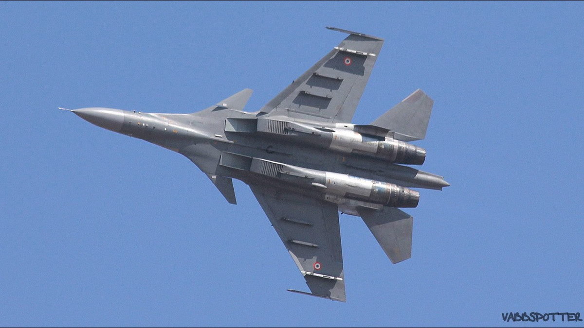 Tưởng như vị thế của Su-30MKI đối với Không quân Ấn Độ là khó lòng suy chuyển nhưng thật bất ngờ khi New Delhi đã từ chối mua thêm dòng chiến đấu cơ này để lựa chọn Rafale của Pháp