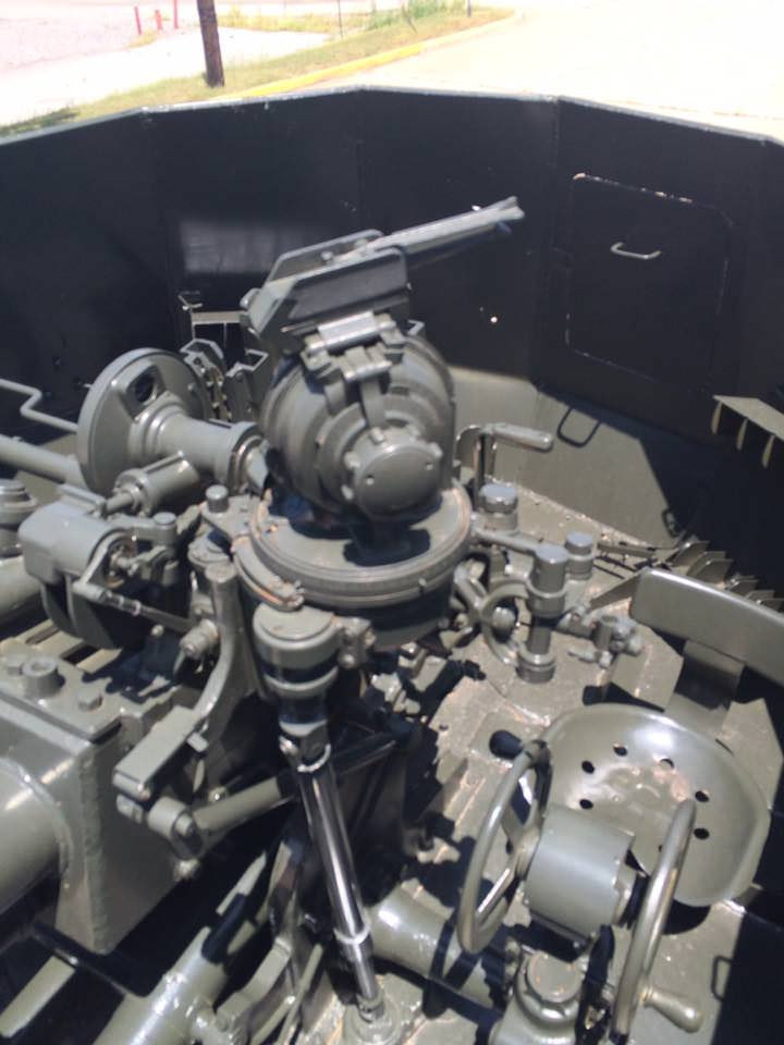 Vị trí của xạ thủ trên khẩu pháo tự hành phòng không đầy bí ẩn Mỹ tìm được trong Chiến tranh Việt Nam. Nguồn ảnh: Tankencyclopedia.