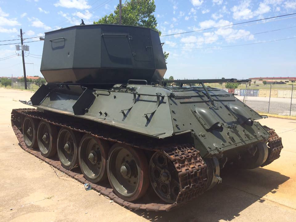 Bản thân Việt Nam cũng chưa bao giờ nhận viện trợ loại xe tăng Type 58 từ phía Trung Quốc, chúng ta chỉ nhận viện trợ trực tiếp xe tăng T-34-85 từ phía Liên Xô nên rất có khả năng, Việt Nam đã tự cải biên xe tăng T-34-85 thành pháo tự hành dựa trên thiết kế của Type 63 do Trung Quốc sản xuất. Nguồn ảnh: Tankencyclopedia.