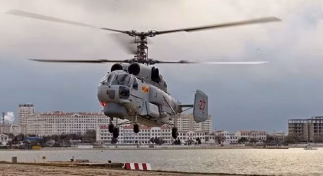 Mọi phiên bản trực thăng Ka-28 cũng như Ka-27 đều có khả năng gắn bom ở khu vực đuôi này.Nguồn ảnh: BHQ.