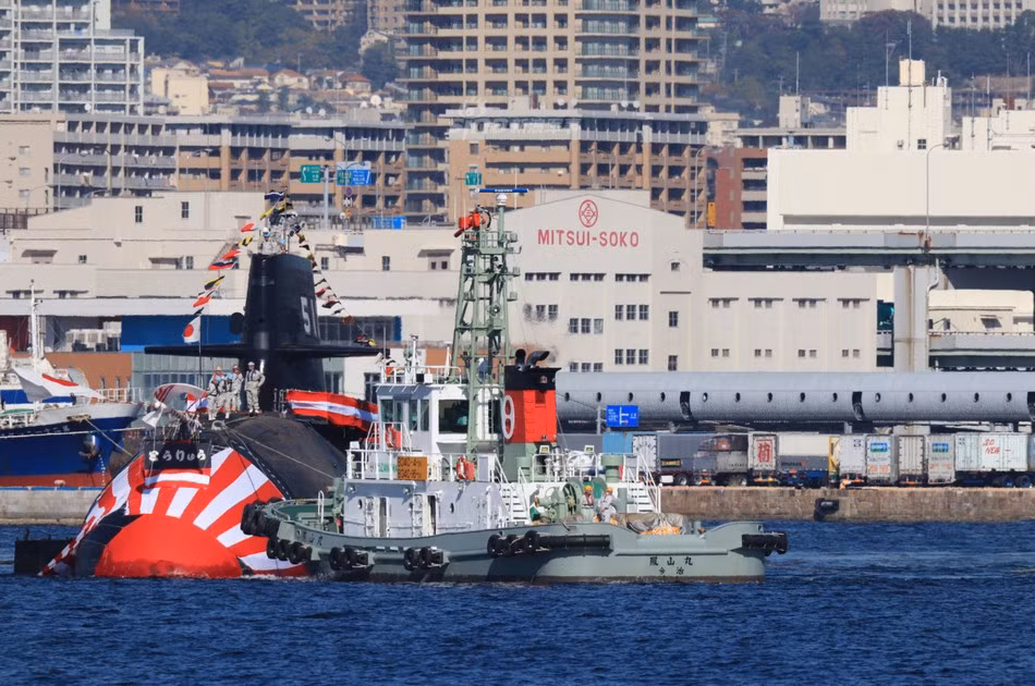 Chiếc Toryu được khởi đóng vào tháng 1-2017 và dự kiến sẽ đi vào hoạt động trong biên chế lực lượng phòng vệ biển (hải quân) Nhật Bản (JMSDF) từ tháng 3-2021.