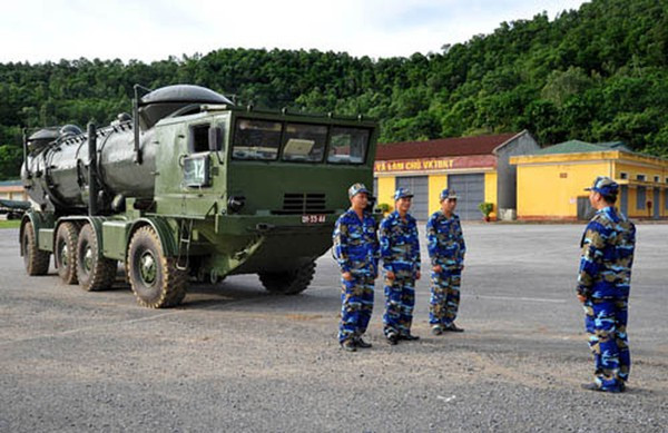 Dù đã ra đời từ lâu, tuy nhiên tên lửa Redut vẫn có hành trình bay khá hiện đại khi có thể đạt độ cao tối đa lên tới 7000 mét so với mực nước biển, sau đó hạ thấp xuống dưới 100 mét ở pha cuối. Nguồn ảnh: TL.