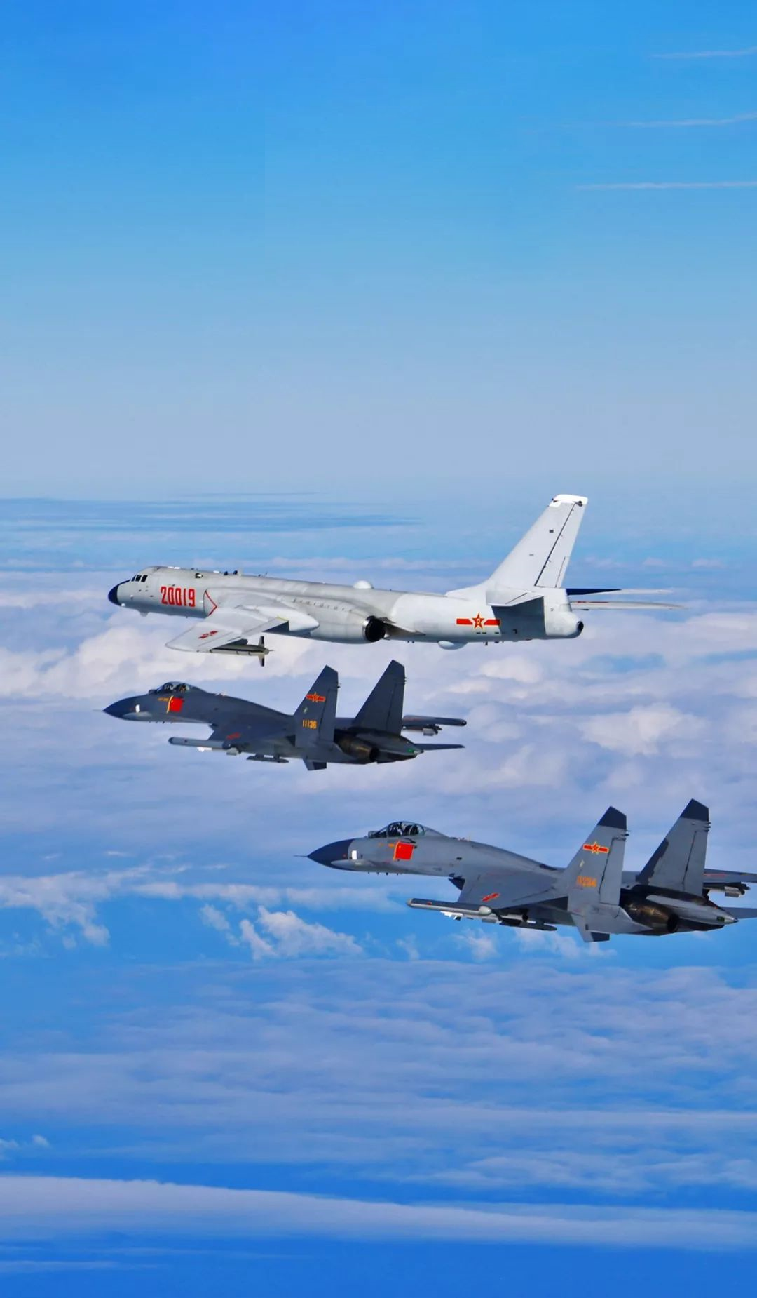 Số lượng máy bay ném bom H-6 của Trung Quốc trong biên chế hiện tại là khoảng 150 chiếc, trong đó các phiên bản có khả năng mang bom tốt nhất cũng chỉ vào khoảng 10 tấn.