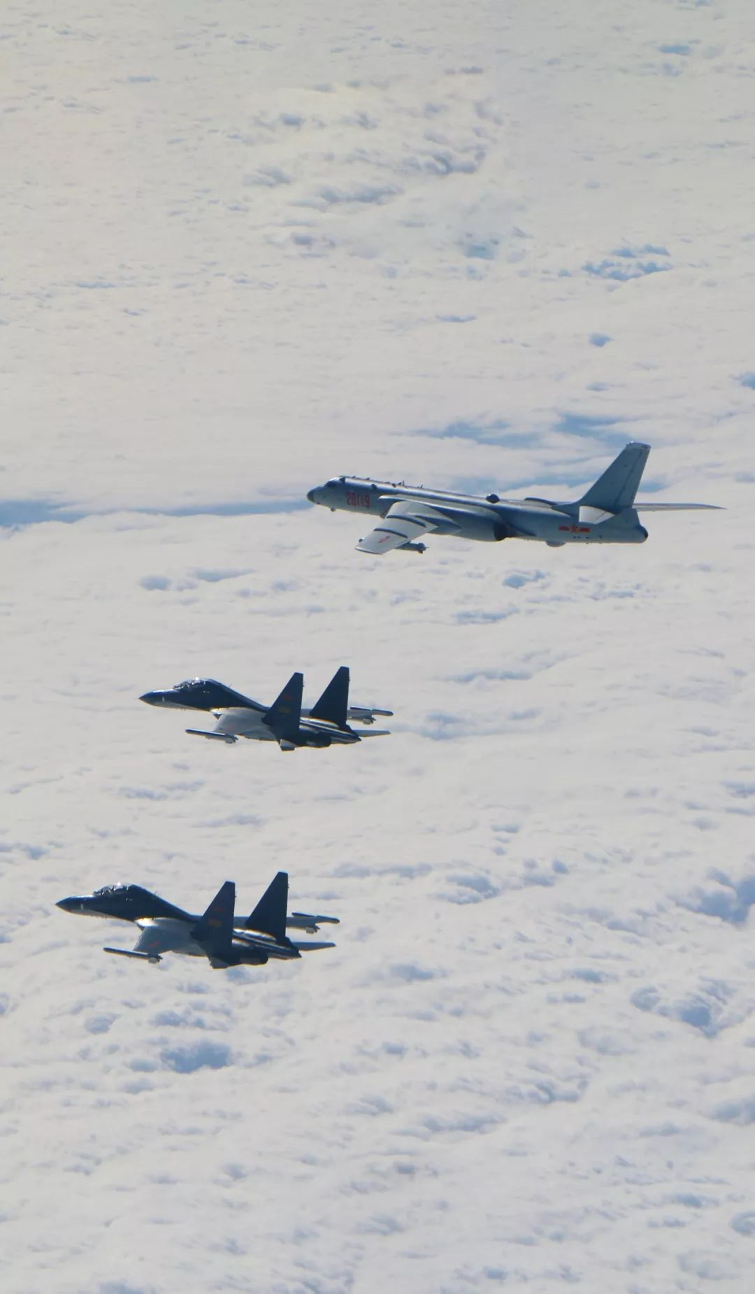 Tuy nhiên cả Iraq và Ai Cập đều đã cho các máy bay ném bom này của Trung Quốc về hưu từ năm 1991 và 2000. Tới nay, chỉ duy nhất Không quân Trung Quốc còn tiếp tục sử dụng loại máy bay ném bom này.