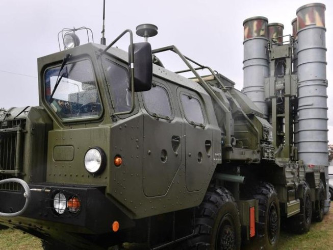 Bình luận về vấn đề này, các chuyên gia quân sự quốc tế cho rằng căn cứ không quân Hmeimim của Nga ở Syria sẽ là mục tiêu tiềm năng cho các hệ thống phòng không của các nước NATO trong trường hợp nổ ra xung đột.