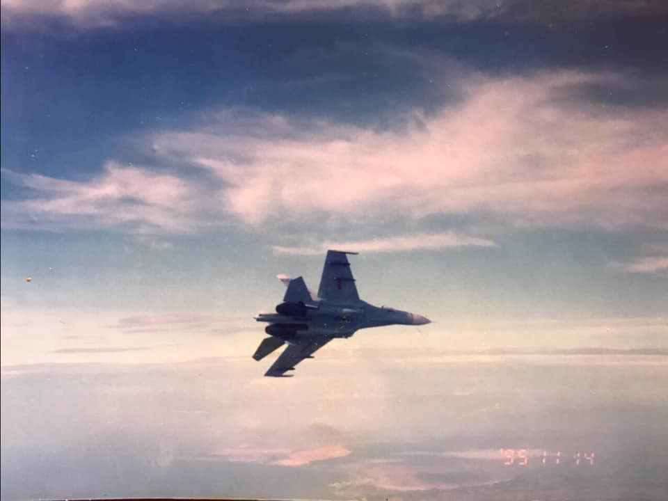 Ngoài ra trong thời điểm này, Liên Xô đang chuẩn bị tan rã nên có nội lực kinh tế rất yếu, Việt Nam hoàn toàn có thể mua được dàn chiến đấu cơ Su-27 với giá "hời" hơn nhiều so với trước đó vài năm. Nguồn ảnh: TL.