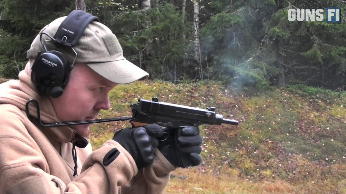 Loại đạn được sử dụng bởi Vz.61 cũng rất đặc biệt, là cỡ đạn 7,65x17mm và có đầu đạn tròn. Đây là loại đạn súng ngắn, có sức sát thương trung bình kém, tuy nhiên cũng đủ để tác chiến ở cự ly gần. Nguồn ảnh: GunsFi.