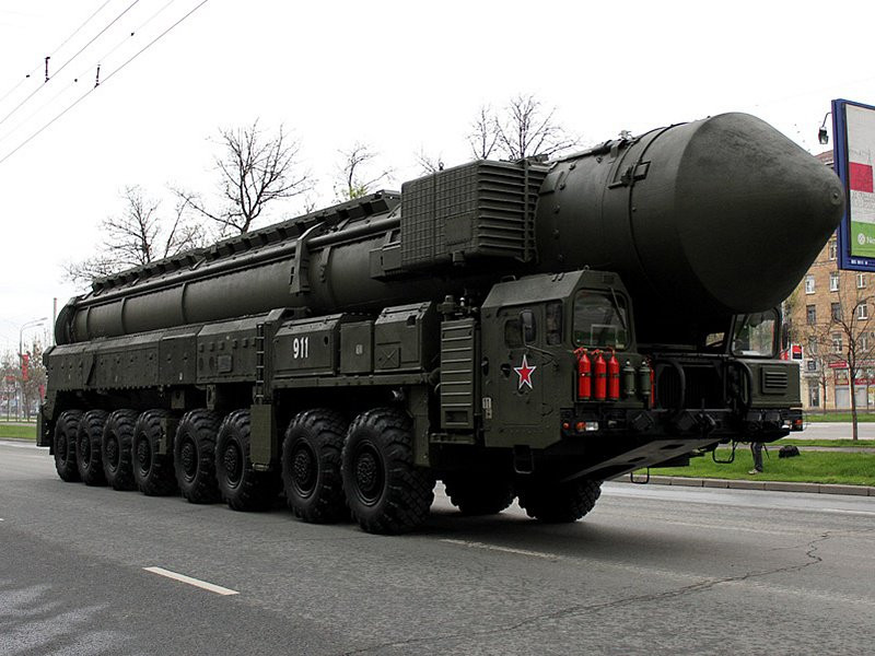 Vụ phóng thử tên lửa khiến cả châu Âu nín thở vì với tầm bắn của Topol và từ vị trí bắn này, tên lửa đạn đạo liên lục địa này thừa sức phóng tới mọi thành phố lớn ở châu Âu. Nguồn ảnh: Rumil.