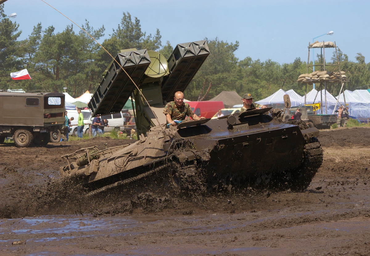 Hiện tại trong biên chế của Việt Nam đang có ít nhất 20 tổ hợp tên lửa đất đối không loại này. Nguồn ảnh: Pinterest.