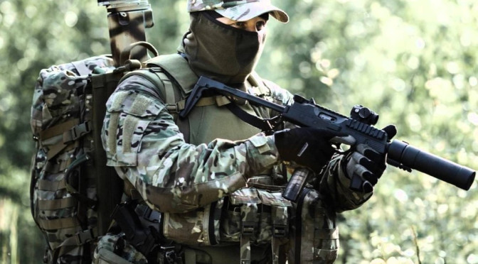 Sau khi đáp ứng được tiêu chuẩn sức khỏe A+ và được huấn luyện võ thuật từ nhỏ, các ứng viên sẽ bắt đầu bước vào phần thi thể lực - nơi loại tới 80% số lượng ứng viên ứng tuyển vào lực lượng Spetsnaz. Nguồn ảnh: Pinterest.