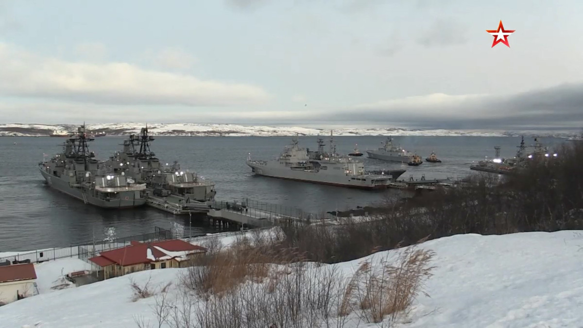 Hải quân Nga xác định các tên lửa hành trình chống hạm siêu thanh 3M22 Zircon sẽ thay thế loại 3M55 Kalibr trong tương lai khi nó sở hữu những đặc điểm vượt trội.