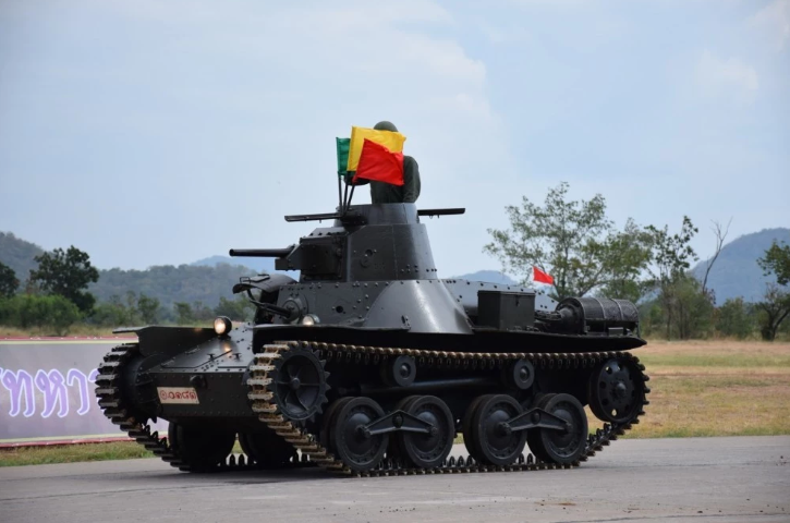 Cho tới sau Chiến tranh Thế giới thứ hai, Thái Lan lại tiếp tục "nâng cấp" đội xe tăng của mình bằng cách đưa xe tăng hạng nhẹ Type 95 do Nhật sử dụng trong cuộc đại chiến vào biên chế. Nguồn ảnh: QQ.