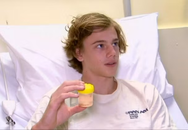 Sau khi nhận kết quả xét nghiệm, hóa ra, kẻ gây ra vụ tấn công đầy ghê rợn với cậu thiếu niên Sam Kanizay chính là những sinh vật tý hon có tên bọ chét biển, một loại sinh vật vô cùng hiếm thấy. (Nguồn Sina)