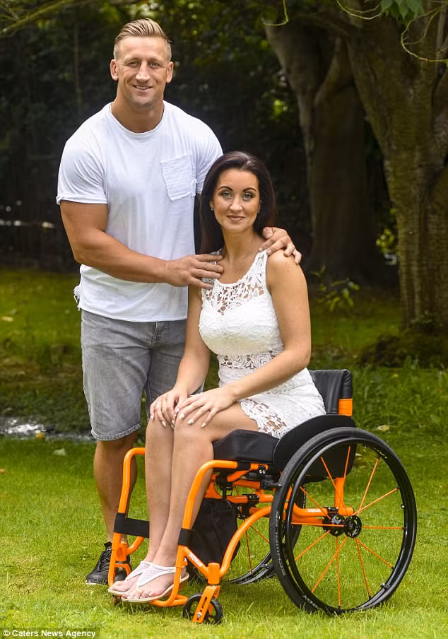 Tuy không còn gặp gỡ nhau nhưng Keith và Riona vẫn thường xuyên liên lạc với nhau để thăm hỏi và trao đổi tình hình. Cho đến một ngày, chàng huấn luyện viên cao to, điển trai Keith hẹn cô Riona và thổ lộ tình cảm với cô. Anh nói rằng sự mạnh mẽ của cô khiến anh ấn tượng sâu sắc, nghị lực phi thường của cô truyền cảm hứng cho anh. Kể từ đó mối quan hệ giữa hai người tiến thêm một bước quan trọng. (Nguồn Youthwant)