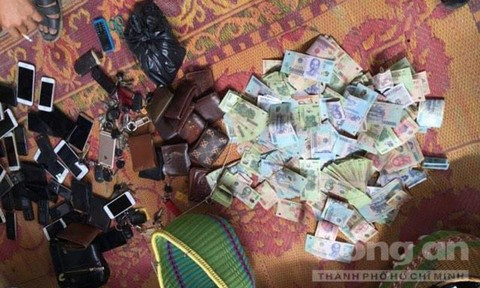 Pha soi ga 'khung' duoi chan nui Hong Linh-Hinh-4