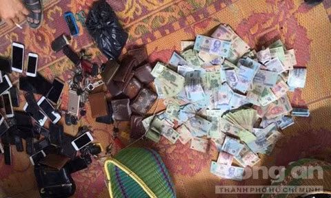 Pha soi ga 'khung' duoi chan nui Hong Linh-Hinh-4