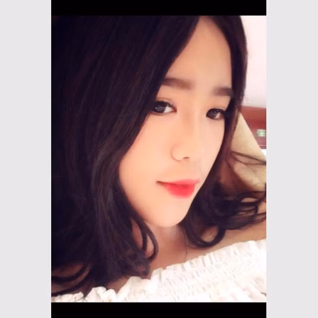 Tuổi đời còn khá trẻ nhưng suy nghĩ và chí hướng của Thạch Anh rất chín chắn, trưởng thành. Cô bạn đang từng ngày tập trung ôn luyện để sớm biến ước mơ của mình thành hiện thực.