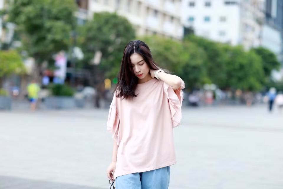 May mắn lấy được người chồng tâm lý và hết lòng yêu vợ, Thái Kiều thổ lộ, tất cả những nỗ lực, cố gắng của cô đều xuất phát từ tình yêu dành cho chồng. Trong gia đình phụ nữ luôn phải xinh đẹp, khéo léo nội trợ nhưng vẫn phải thành công ngoài xã hội. Đó là bí quyết giúp cô dâu Việt có một cuộc hôn nhân viên mãn.