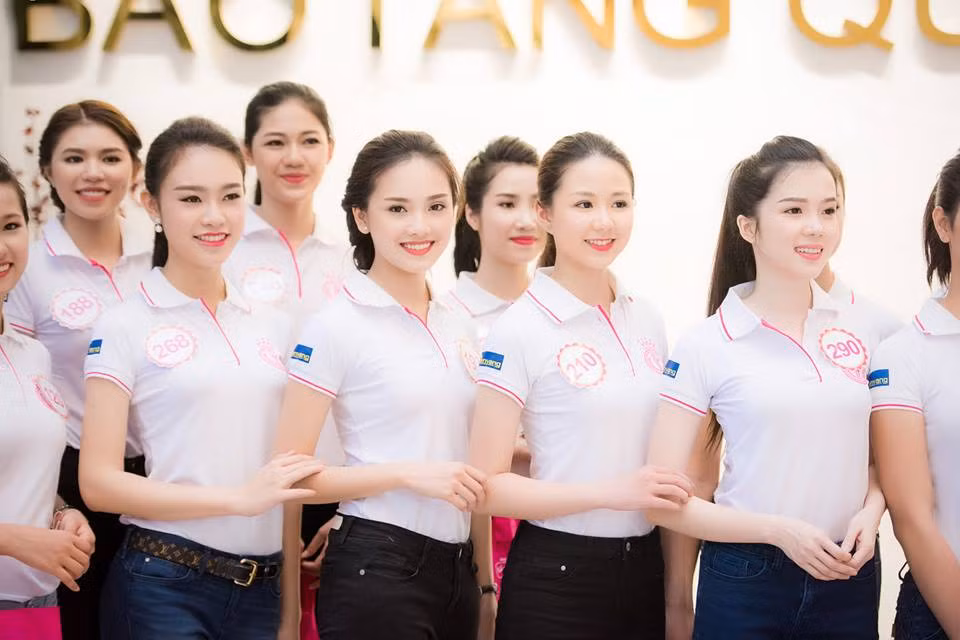 Xuất sắc vượt qua các đối thủ nặng ký để có thể đi tiếp vào vòng chung kết cuộc thi người đẹp danh giá nhất Việt Nam, Tố Như là niềm tự hào của trường Đại học Kinh tế Quốc dân và là biểu tượng đẹp của nữ sinh trong trường về sự duyên dáng, thanh lịch, thông minh.
