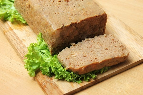 Pate gan lợn chứa nhiều vi khuẩn listeria hơn so với các loại thực phẩm khác. Ảnh: wp.