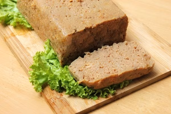 Pate gan lợn chứa nhiều vi khuẩn listeria hơn so với các loại thực phẩm khác. Ảnh: wp.