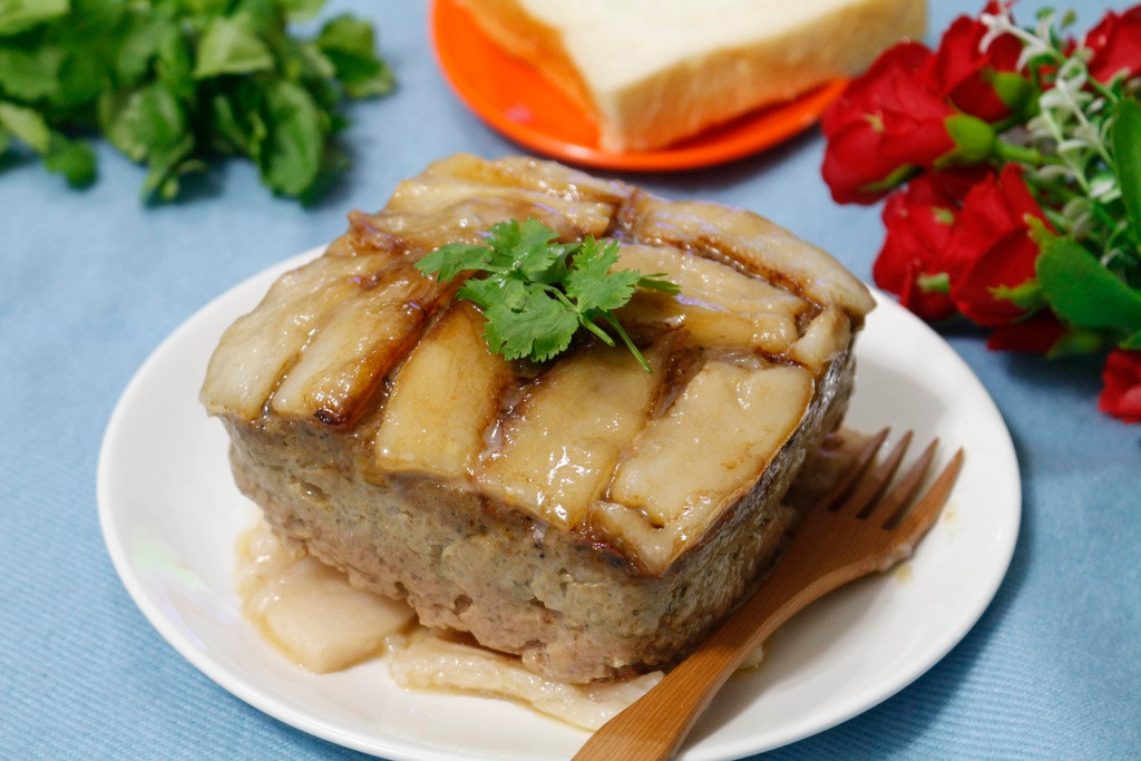 Tuy bổ dưỡng là vậy nhưng không phải ai cũng nên ăn pate gan lợn. Ảnh: znews.