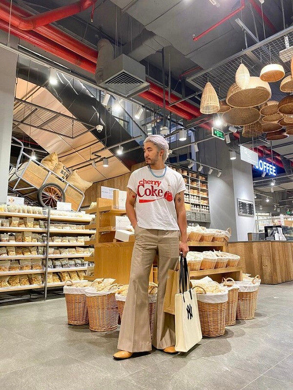 Con re Xuan Hinh doi thuong: Hay mac vay, gu thoi trang phi gioi tinh-Hinh-2