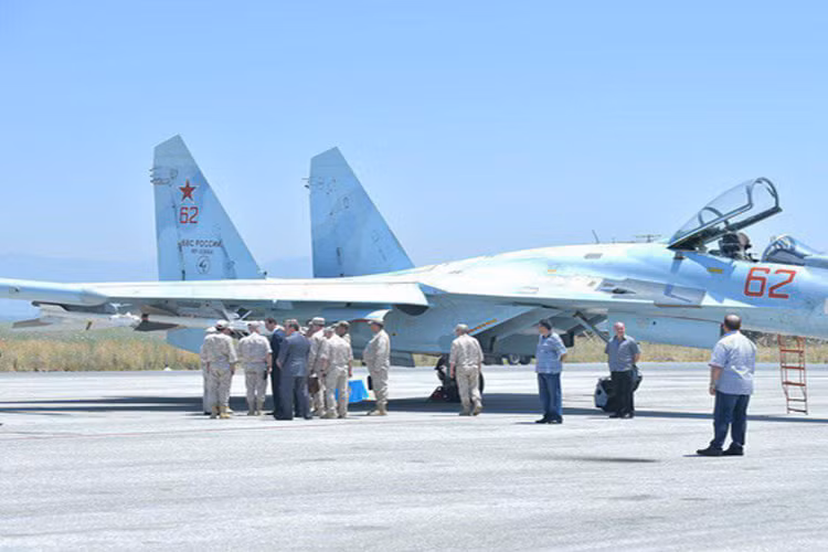 Chiếc Su-27SM3 đang có mặt tại căn cứ quân sự Nga tại Syria.