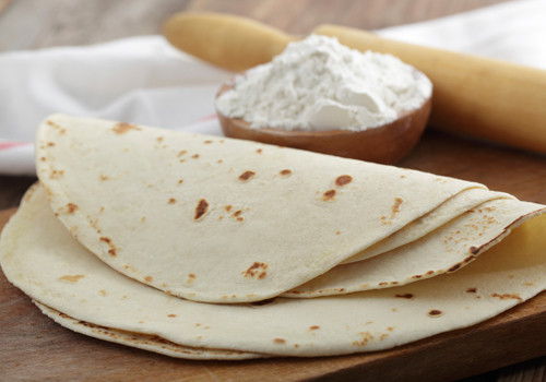 Ngoài ra, những sản phẩm tinh chế thường chứa những tạp chất như chất tạo ngọt, chất làm màu, chất bảo quản. Kết quả là một khi đã ăn thì bạn sẽ không muốn dừng lại.